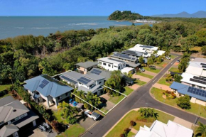 Belle Escapes 14 Beachfront in Trinity